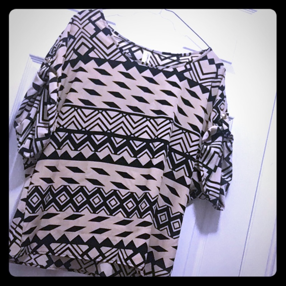 Patterned blouse